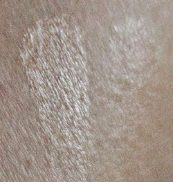 topshop highlighter gleam glow review swatch