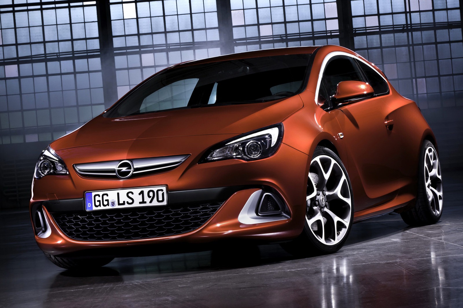 [2012-Opel-Astra-OPC-18%255B2%255D.jpg]