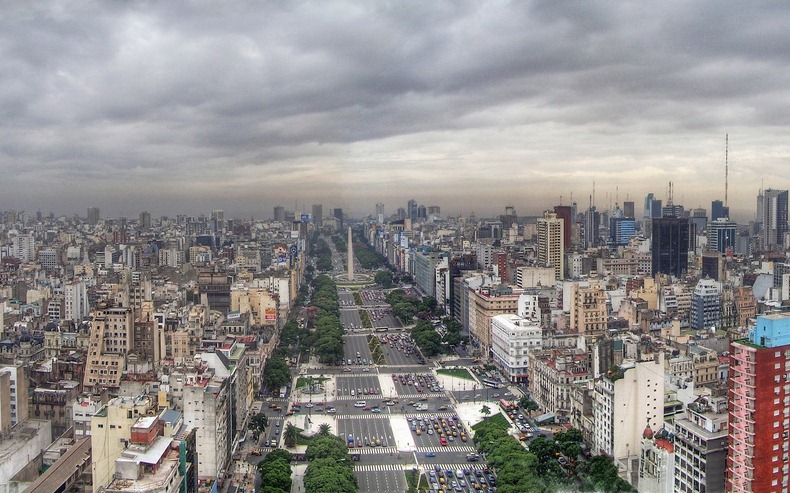 9-de-julio-avenue-11 9-de-julio-avenue-11