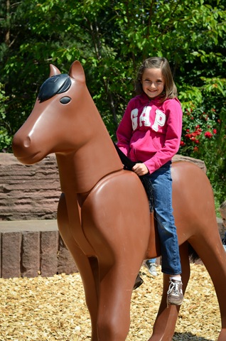 [Emily%2520on%2520horse%255B3%255D.jpg]