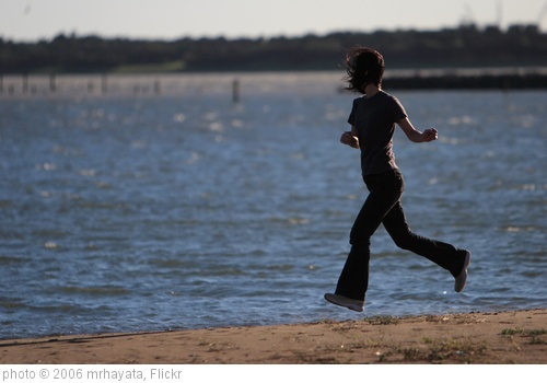 'Running Woman' photo (c) 2006, mrhayata - license: http://creativecommons.org/licenses/by-sa/2.0/
