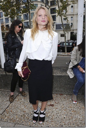 Melanie Laurent Alexa Chung attends Miu Miu njnw_tfCuw0l Melanie Laurent Alexa Chung attends Miu Miu njnw_tfCuw0l