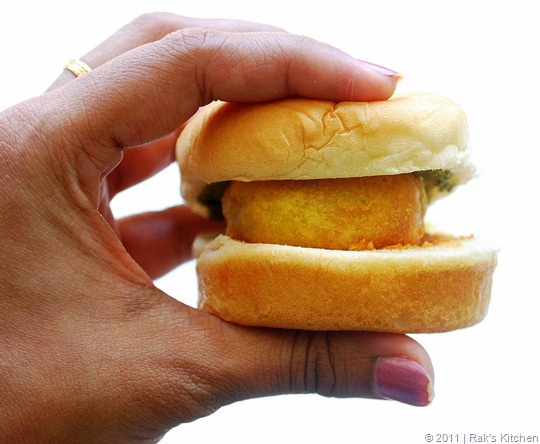 Vada-pav