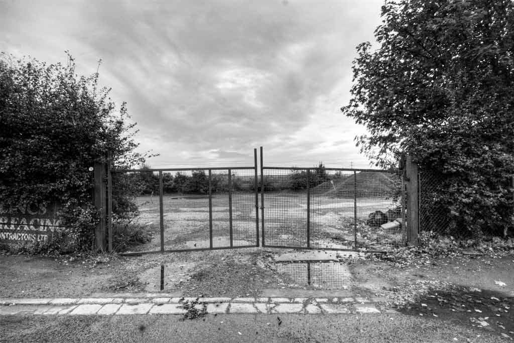 [Industrial-Estate-Gates%255B3%255D.jpg]