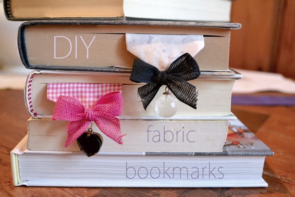 fabric-bookmark-old-charms fabric-bookmark-old-charms