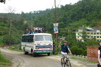 Mountainbiking outside Kathmandu near Mudkhu with Nepal's national champion 2006