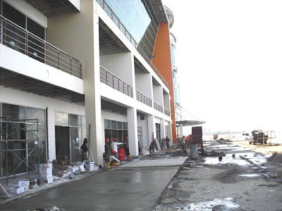 Penyelesaian jalan lingkungan Mall