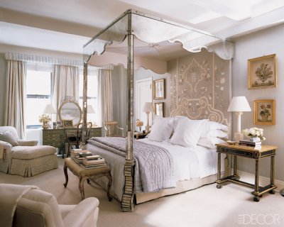 Princess  Canopy Mosquito on Lush Silk Panels Add Warmth To This Mirrored Canopy Bed   Elle Decor