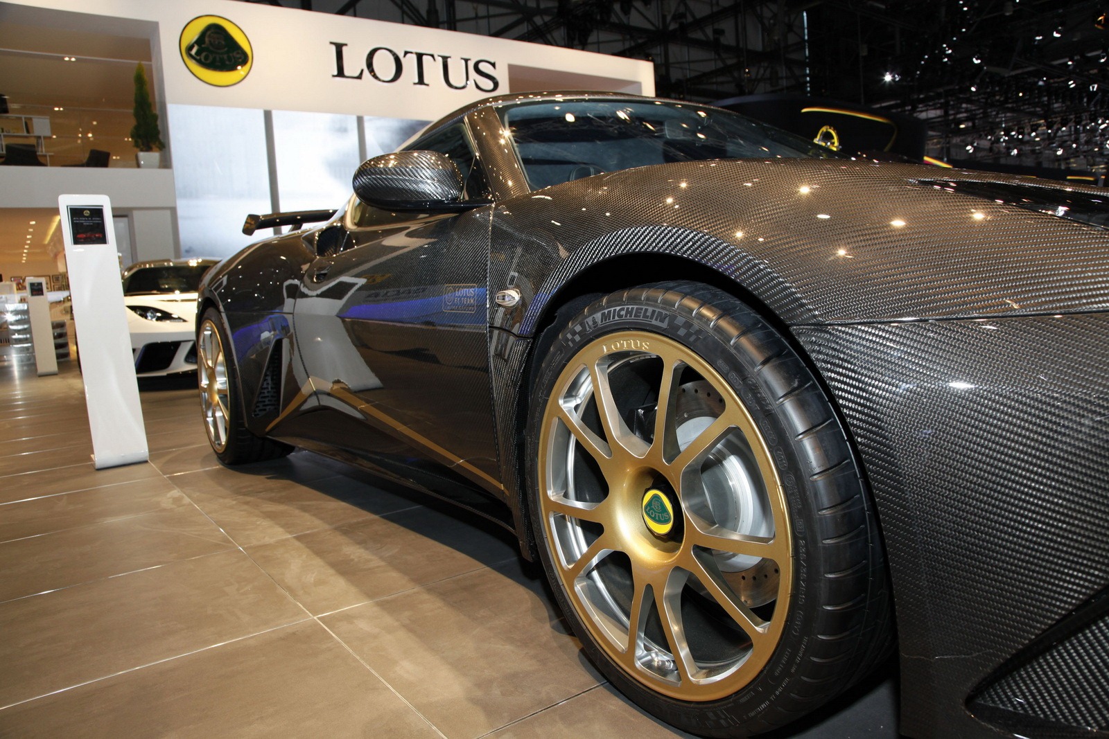 [Lotus-Evora-GTE-3%255B3%255D.jpg]