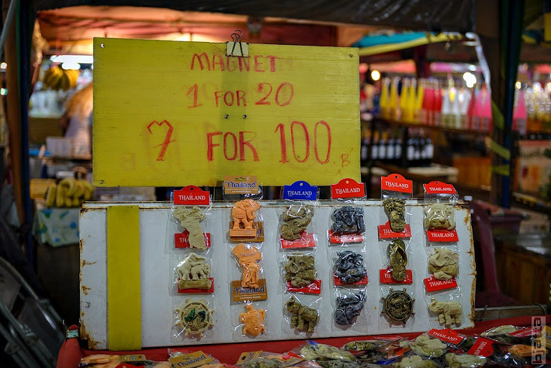 2557_Thailand_Pattaya_Jomtien_Night_market_at_beach-37