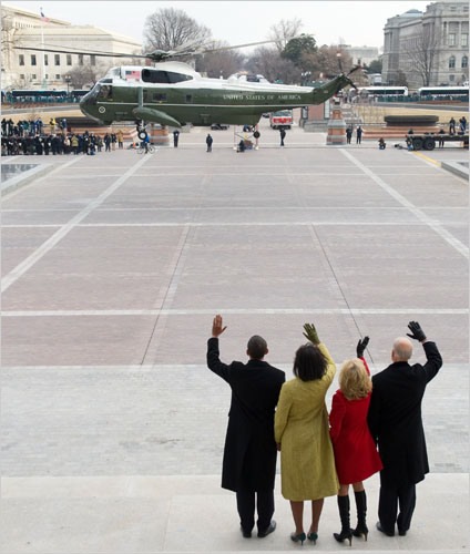 [obama%2520biden%2520wave%2520goodbye%2520to%2520bush%255B3%255D.jpg]