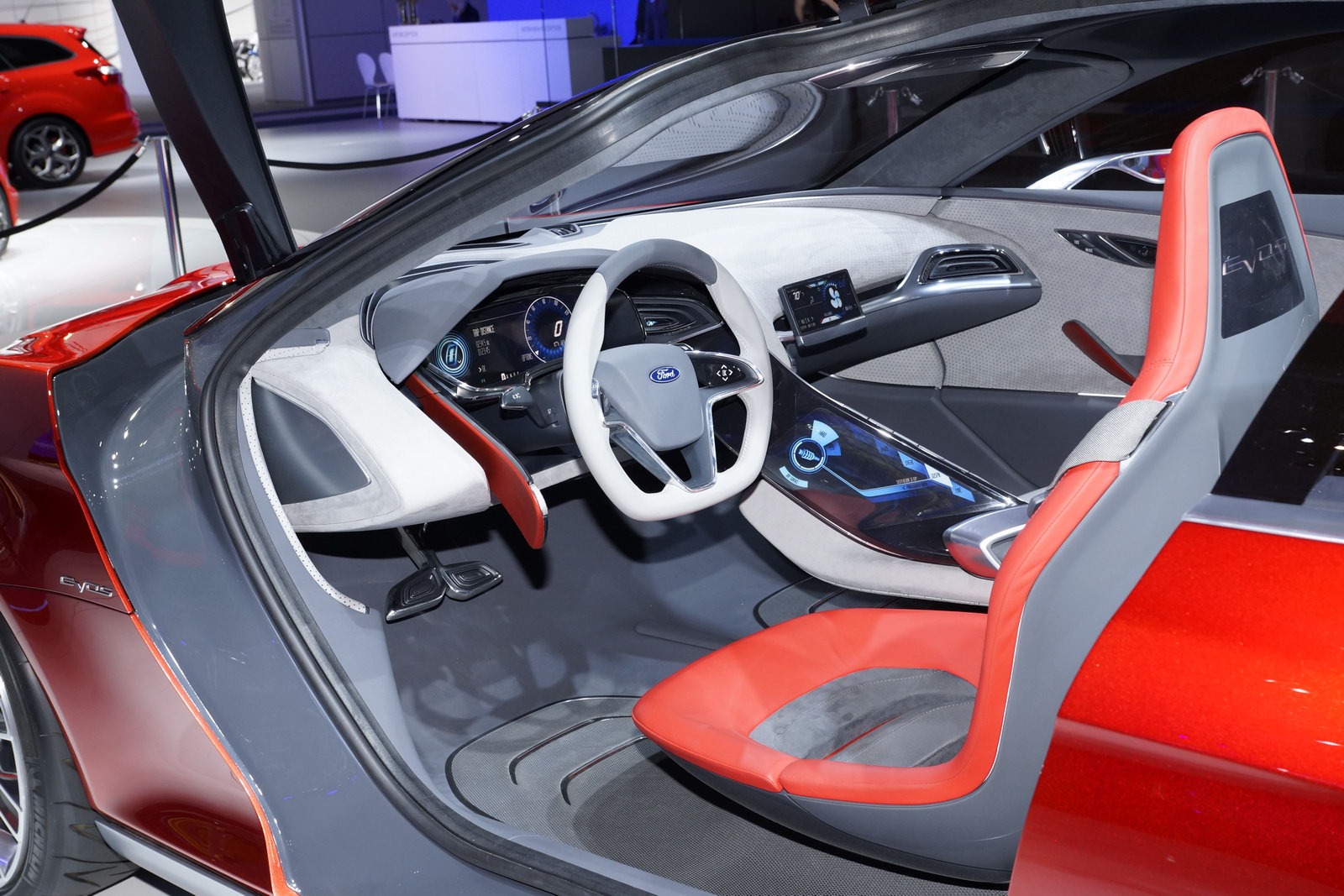 [Ford-Evos-Concept-432.jpg]