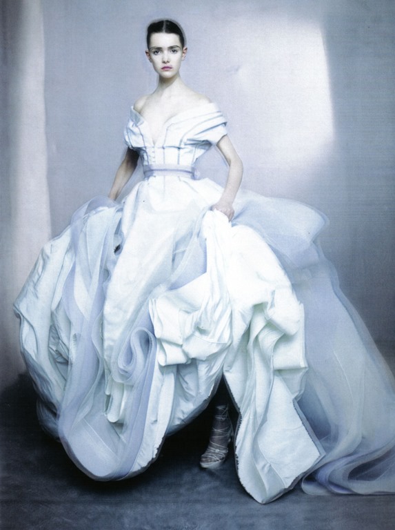 [Vogue-Italia-March-2009-Dior-Couture-Spring-2009-John-Galliano%255B4%255D.jpg]