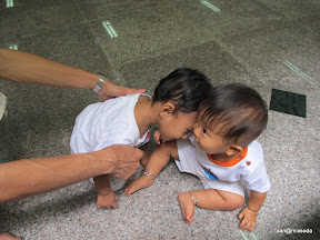 พู่กันเที่ยววัดกับพ่อแม่