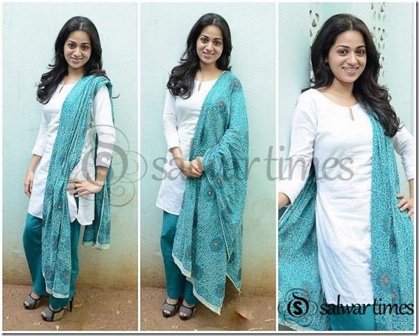Reshma_White_Salwar_Kameez