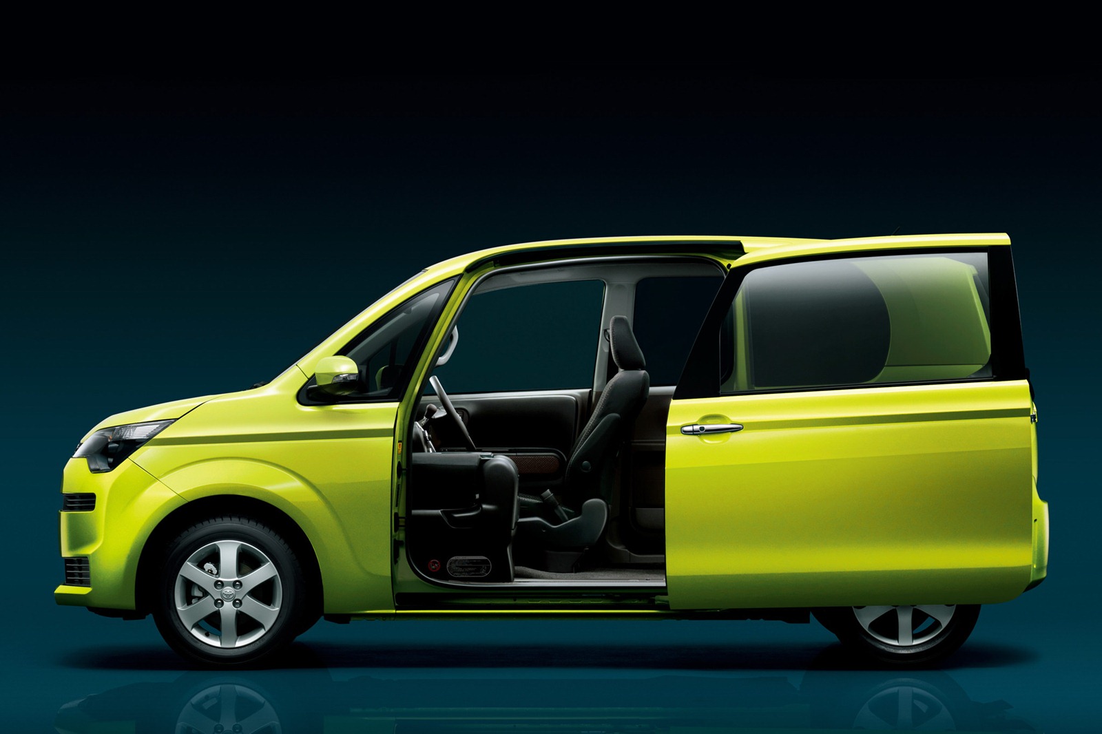 [2013-Toyota-Spade-1%255B2%255D.jpg]