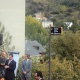 16-Imagen de la placa Villa de Albatera una vez descubierta e inaugurada oficialmente.