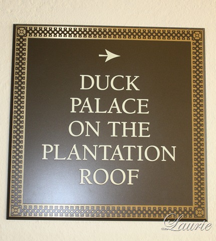 [duck-palace-sign2.jpg]