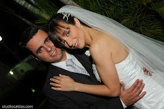 Album (digital) de fotos de Fernanda + Rodrigo do Studio Caldas, do Rio de Janeiro, RJ. Lincoln Caldas e equipe fazem fotos de casamento (fotografias de casamentos), fotos de making-of (making of de noiva), fotos em estudio (ensaios fotograficos), fotos de casal (ensaios fotograficos de e-session), fotos de familia, videos de casamento (filmagem de casamentos), videos de making-of e clipes de casamento. Fotojornalismo e videojornalismo no Rio de Janeiro, RJ. fotos casamento rio de janeiro fotografias casal rj foto eventos familia noiva ensaio fotografico videos galeria noivas fotografo evento casar retrato fotografía para madrinhas ver maquiagem