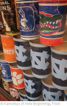 'College Spirit' photo (c) 2008, Kamoteus (A New Beginning) - license: http://creativecommons.org/licenses/by/2.0/