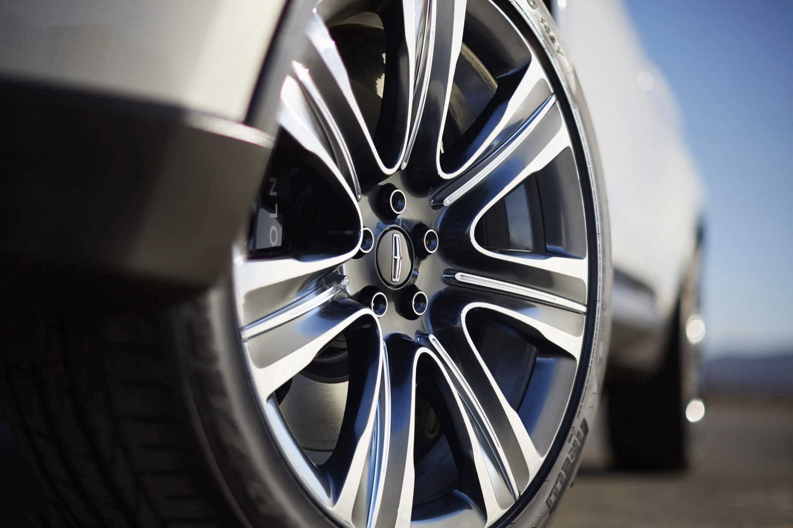 [Lincoln-MKC-Concept-23%255B2%255D.jpg]