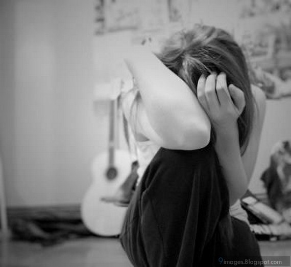 http://lh5.ggpht.com/-oRTIMTqdQX8/UTCssFsPkaI/AAAAAAAAMR8/mhUeLSpkfc0/s9000/crying-girl-sad-alone-lonely-cute.jpg