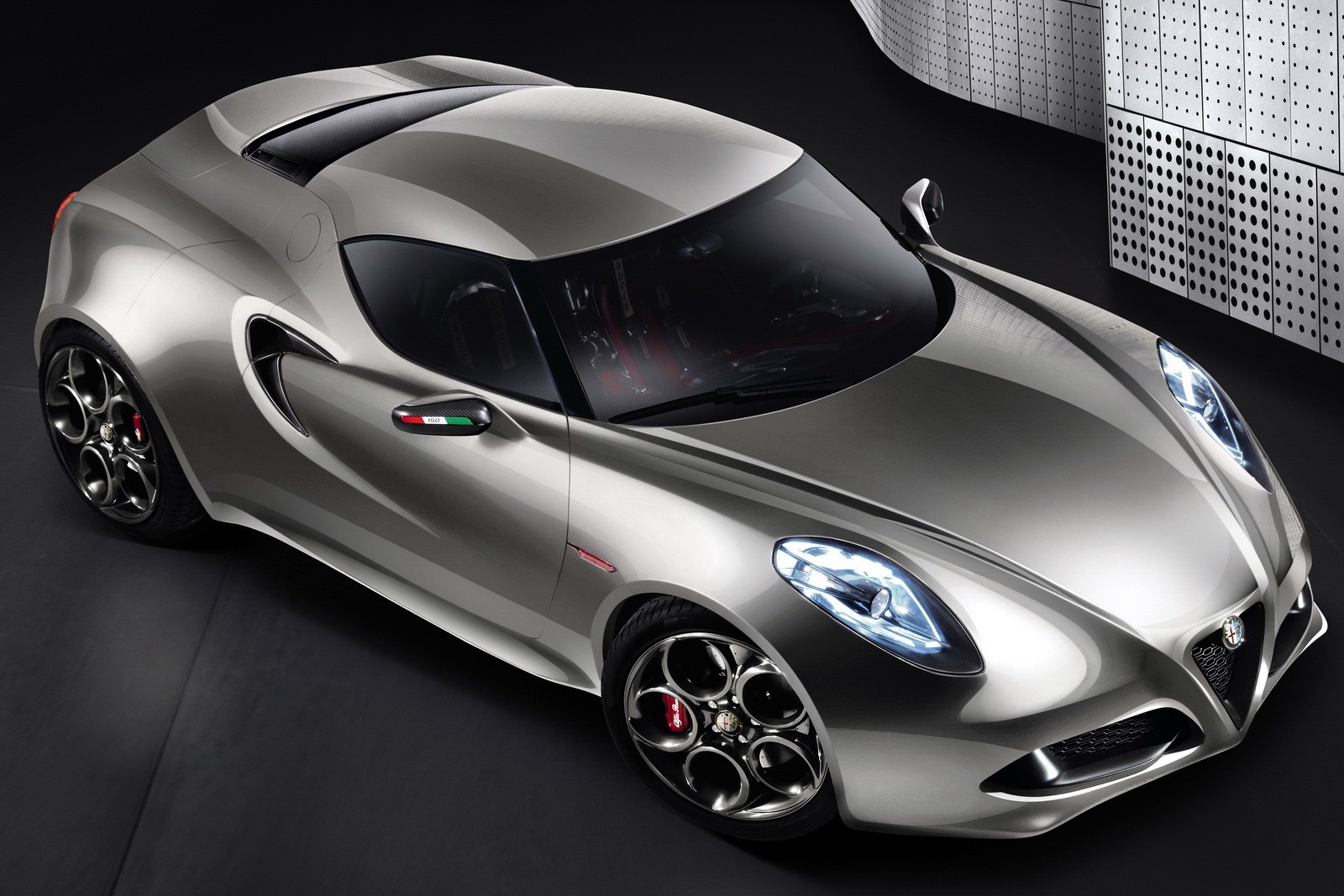 [Alfa-Romeo-4C-2%255B3%255D.jpg]