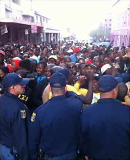 ANTI ANC VIOLENCE BY BLACKS AT LUTHULI HOUSE JHB AUG302011