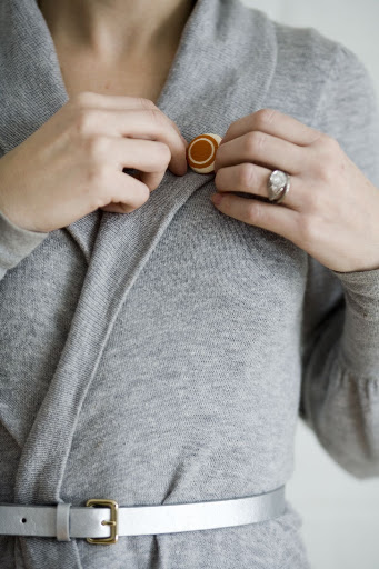 Guests can pin their buttons to their collar or shirt for an easy icebreaker and conversation starter.