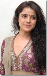Actress Piaa Bajpai Latest Hot Images