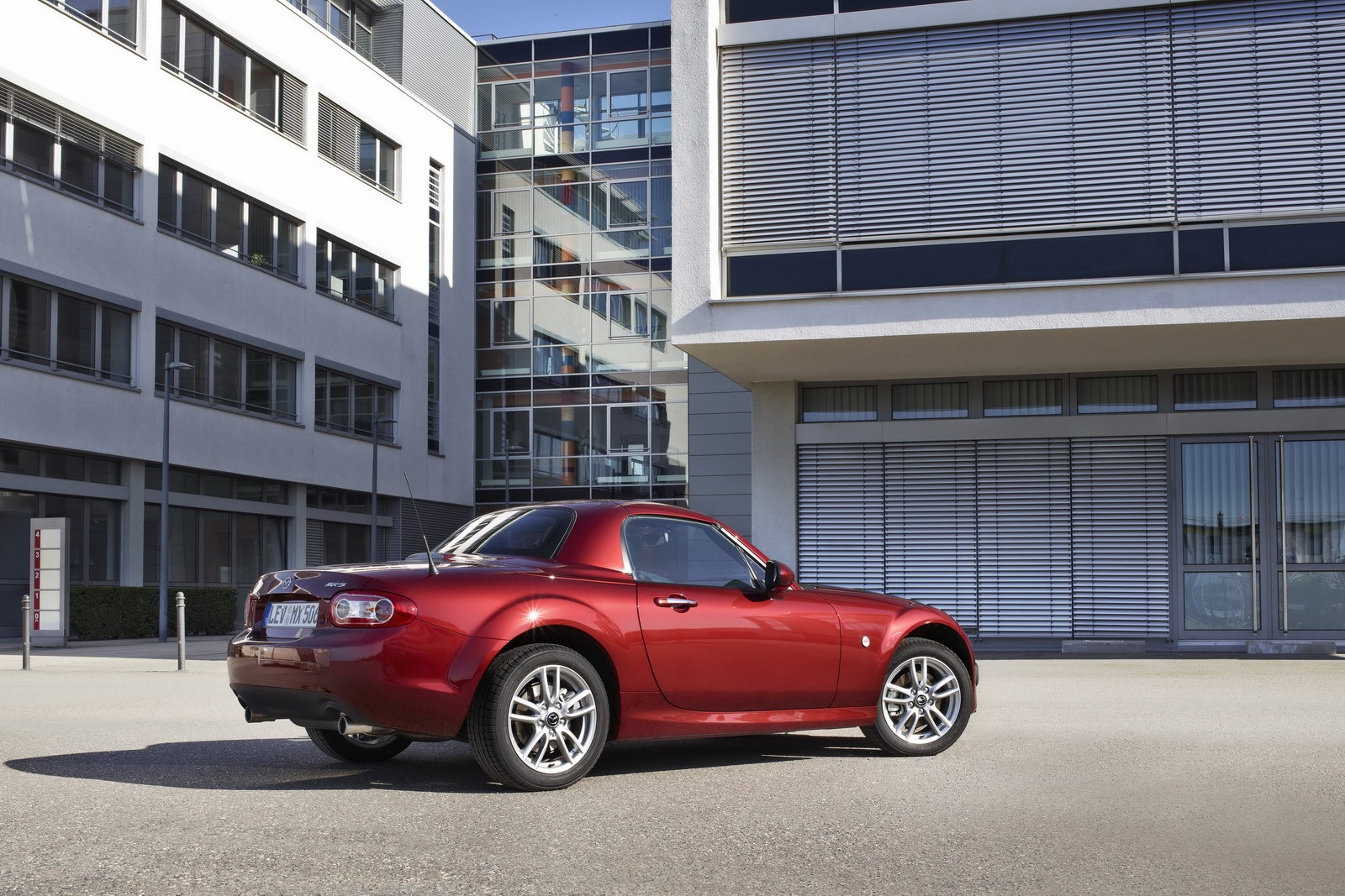[Mazda-MX-5-Facelift-2012-59%255B2%255D.jpg]