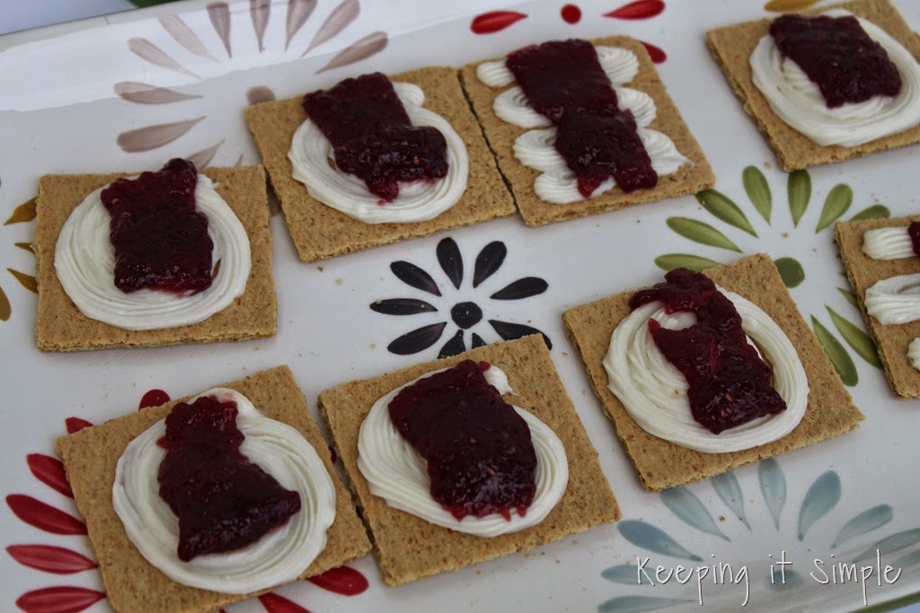 [Mini-Raspberry-Cheesecake%2520%2523SpreadALittleSunshine%2520%252813%2529%255B3%255D.jpg]