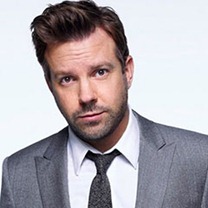 Jason Sudeikis és Rose Byrne romkomos-nyomozós filmje