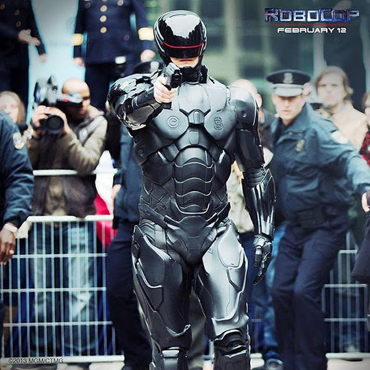 Néhány új RoboCop banner és holnap jön az új trailer is 05