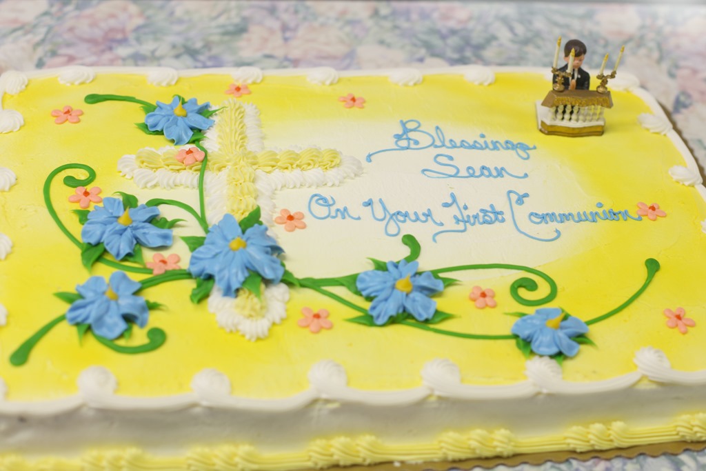 [2013%252004%252021_0372%2520cake%2520from%2520St%2520Clare%2520Society%255B5%255D.jpg]