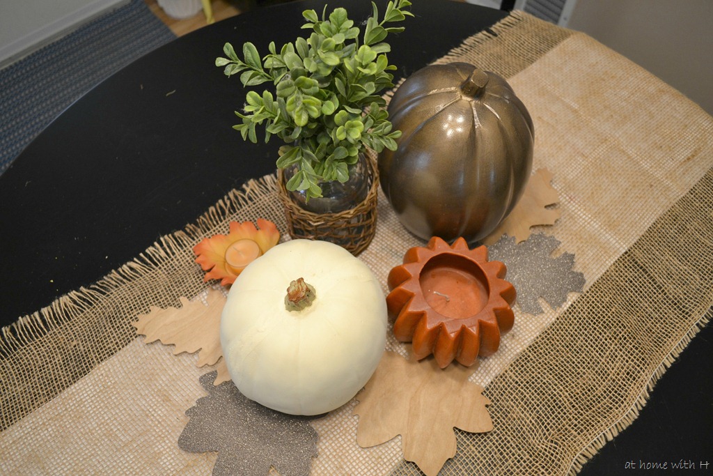 [fall12_diningtable1_athomewithh%255B3%255D.jpg]
