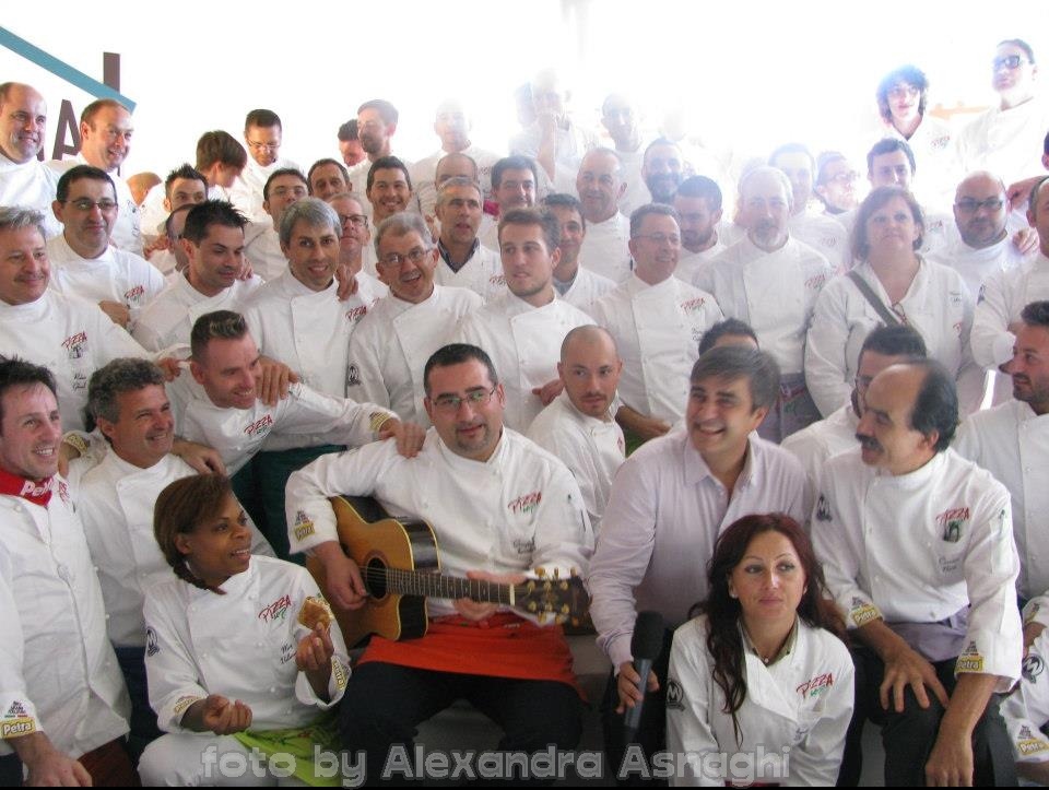 [Pizzaioli-Pizzaup-mary-valeriano3.jpg]