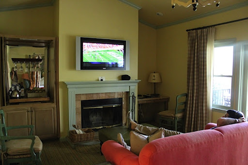 Yup, Scott watching the Stamford football game in our spacious, yet cozy digs. Yup, Scott watching the Stamford football game in our spacious, yet cozy digs.