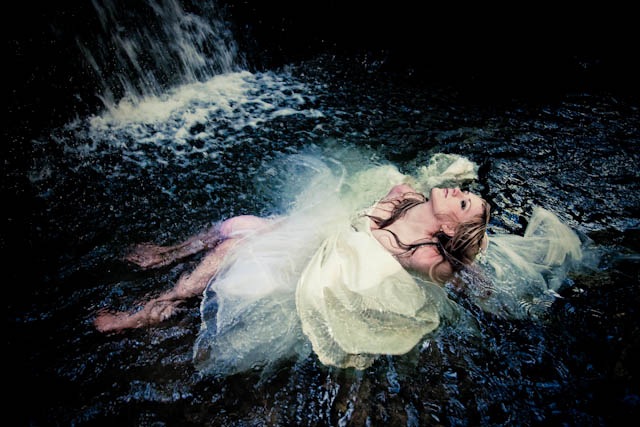 [Trash-the-dress-9%255B4%255D.jpg]
