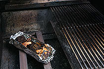 aluminum-smoke-boat-on-grill.jpg
