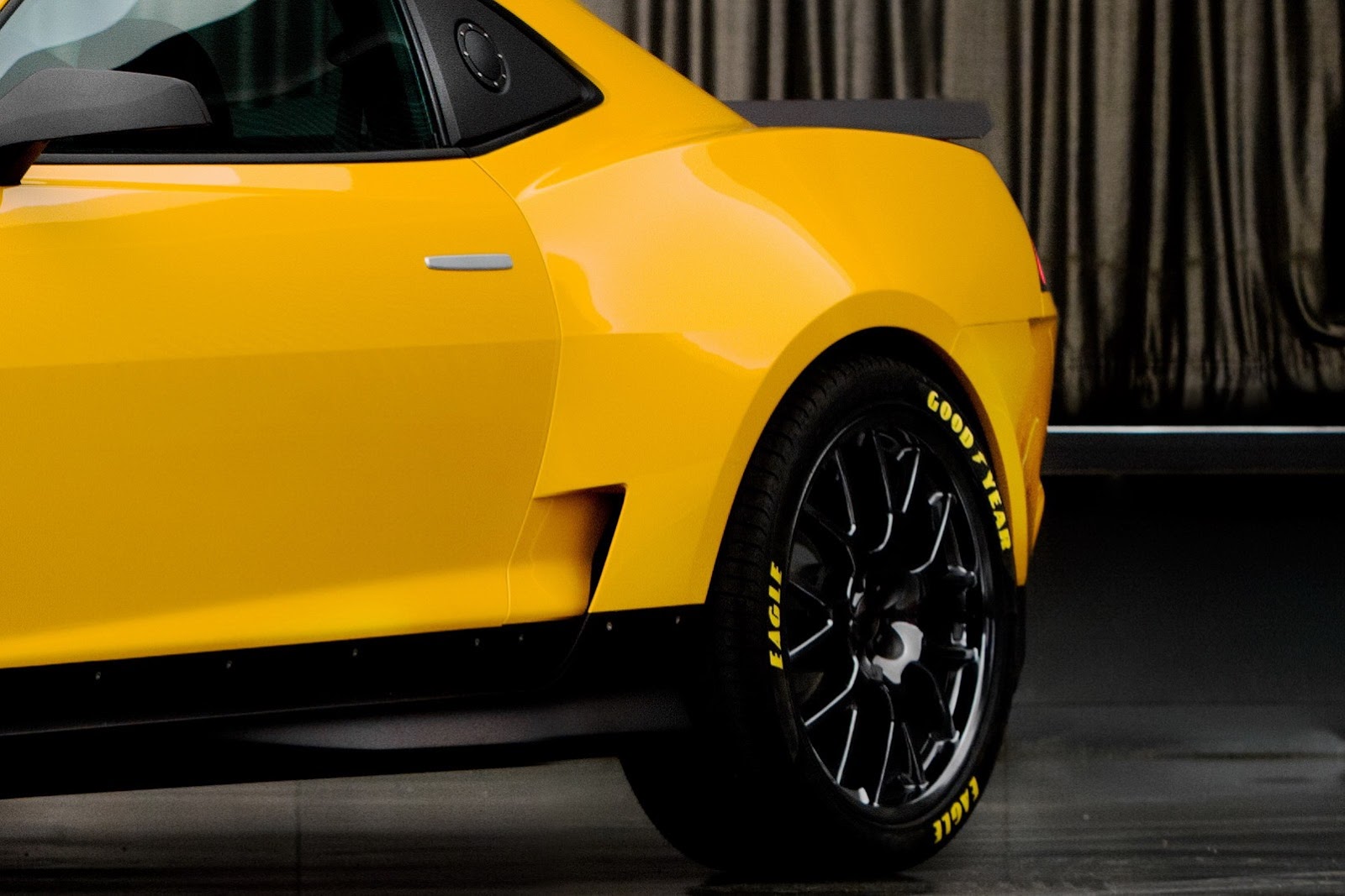 [2014-Bumblebee-Camaro-Concept-3%255B3%255D.jpg]