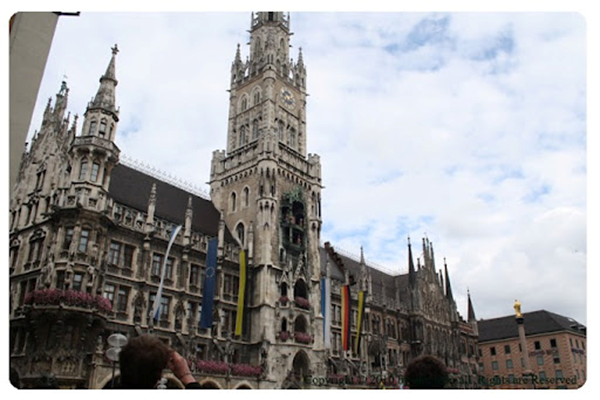 نبذة سياحية عن ميونخ - المانيا Munich Germany  5H1%252520EJHF._thumb%25255B2%25255D