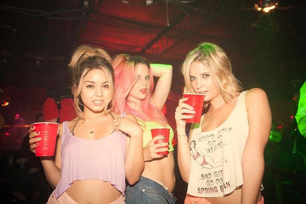 Spring Breakers Red Band International Trailer 06
