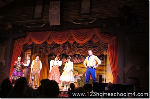 Hoop-Dee-Doo Musical Revuew Show Hoop-Dee-Doo Musical Revuew Show