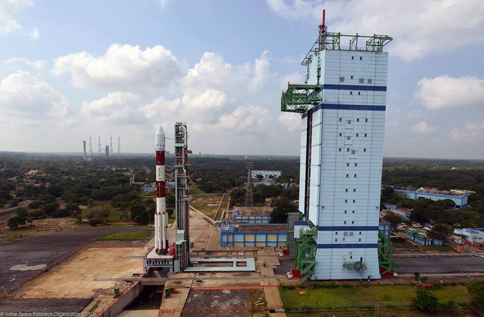 [PSLV%2520C25%2520is%2520seen%2520at%2520the%2520First%2520launch%2520pad%255B13%255D.jpg]