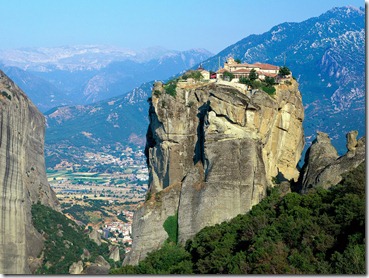 interesting_places_monastery_of_the_holy_trinity_meteora_greece2