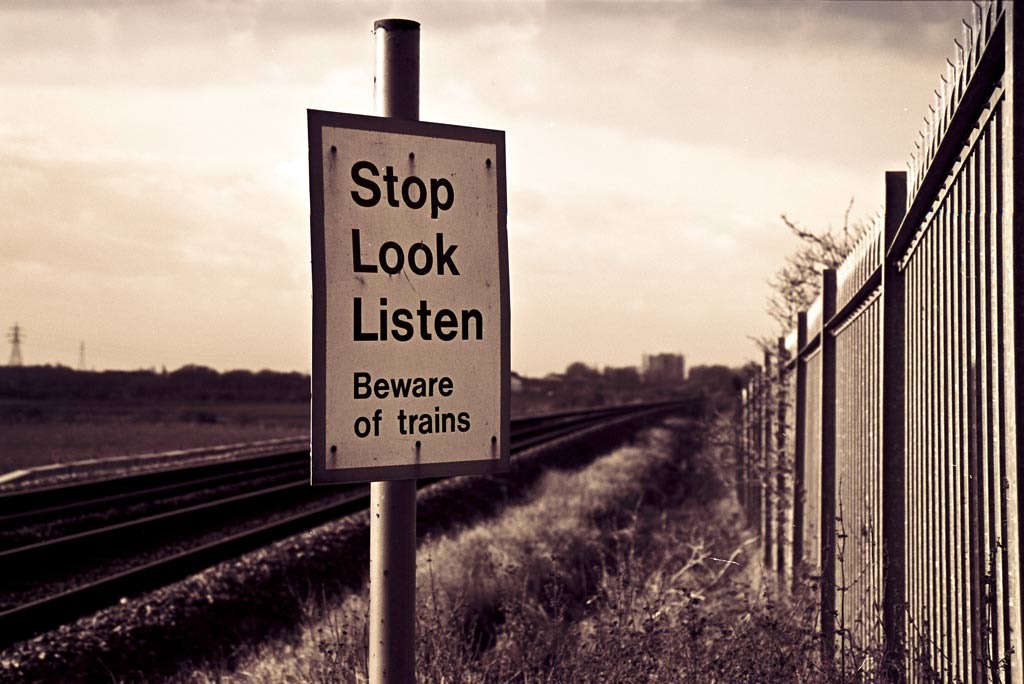 [Stop-Look-Listen%255B4%255D.jpg]
