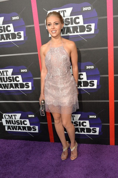 AnnaSophia Robb attends the 2013 CMT Music awards AnnaSophia Robb attends the 2013 CMT Music awards