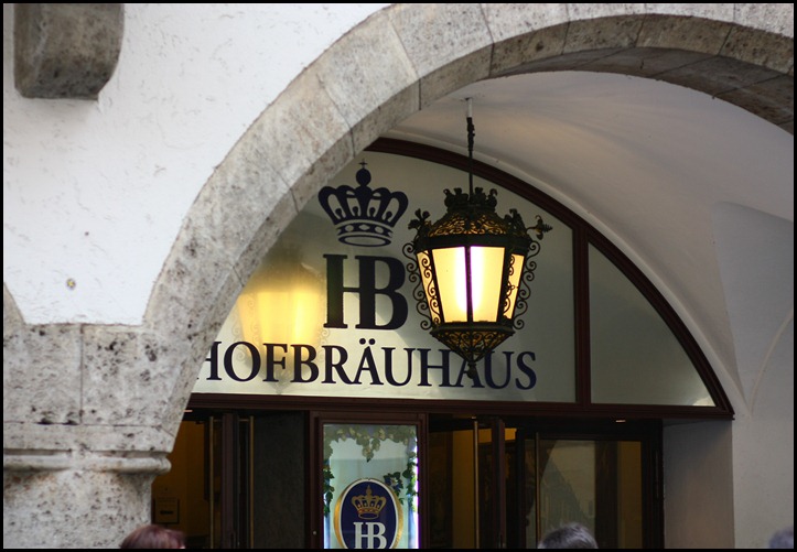 Hofbrauhaus Munich 5-2011 (1)