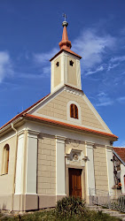 V obci Radotice se nachází kaple sv. Rodiny, která pochází již z roku 1880